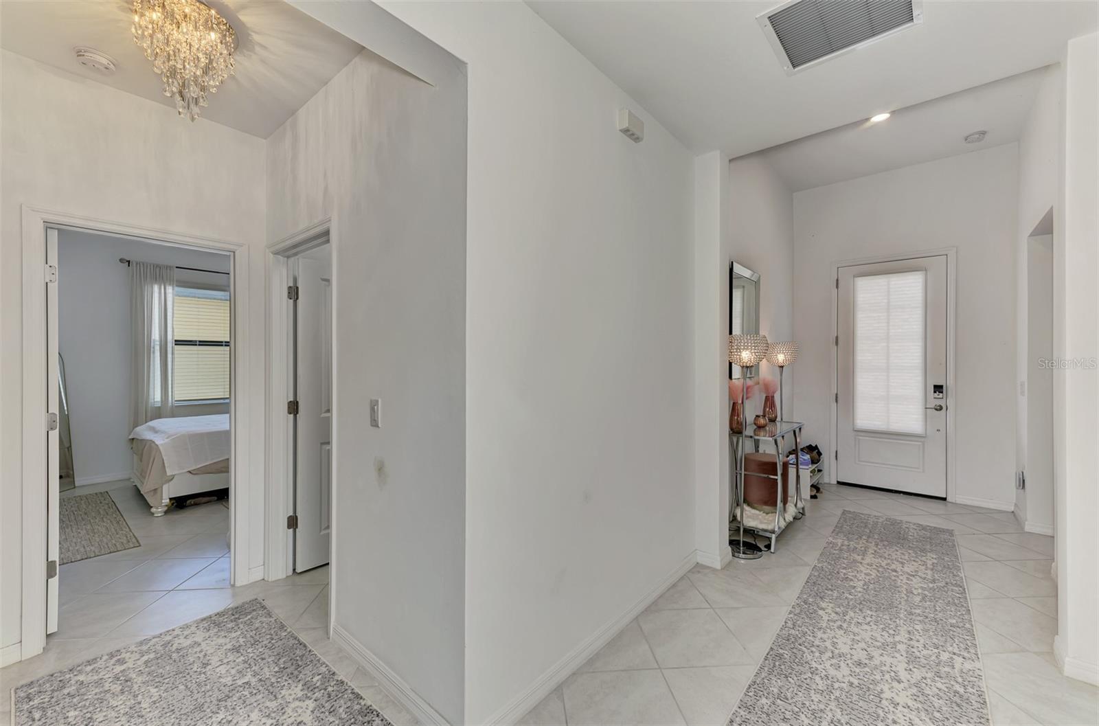 Image 5 of 68 For 1836 Isles Road