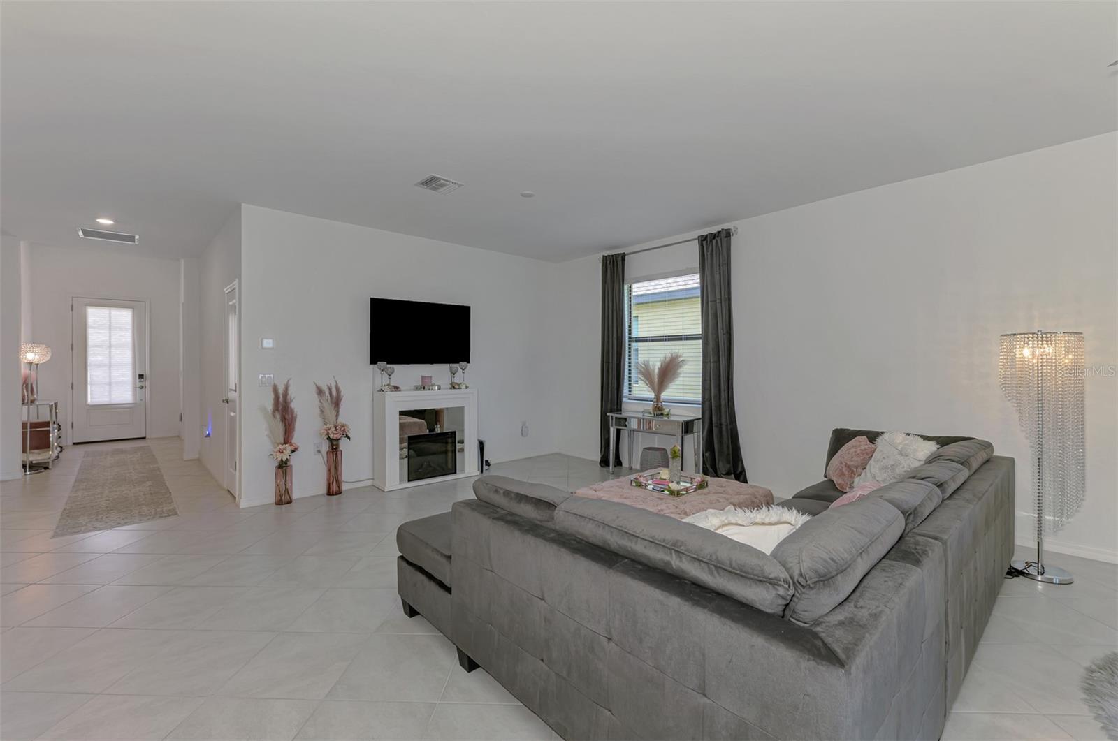 Image 8 of 68 For 1836 Isles Road