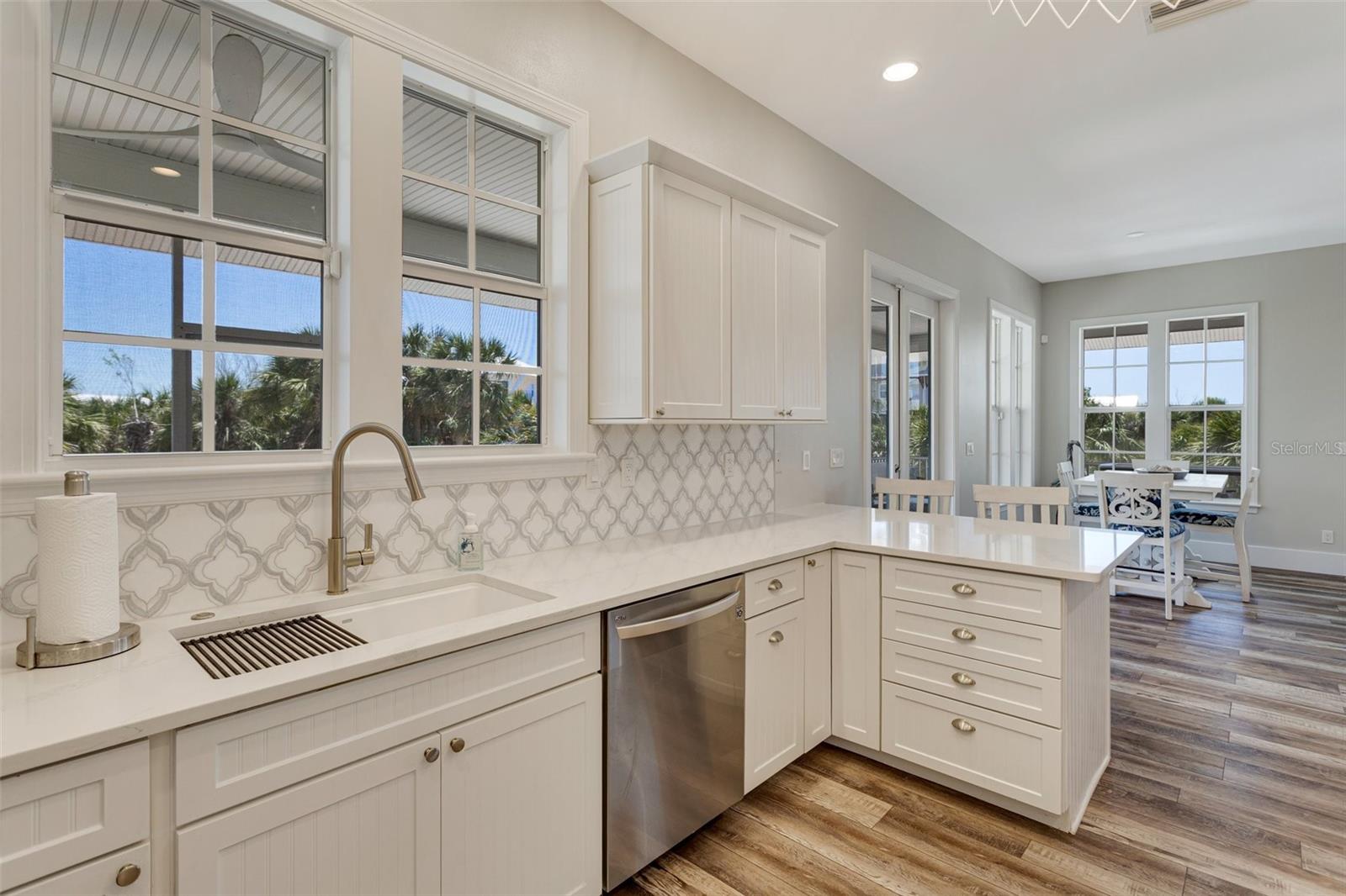 Image 13 of 56 For 32 Palm Drive