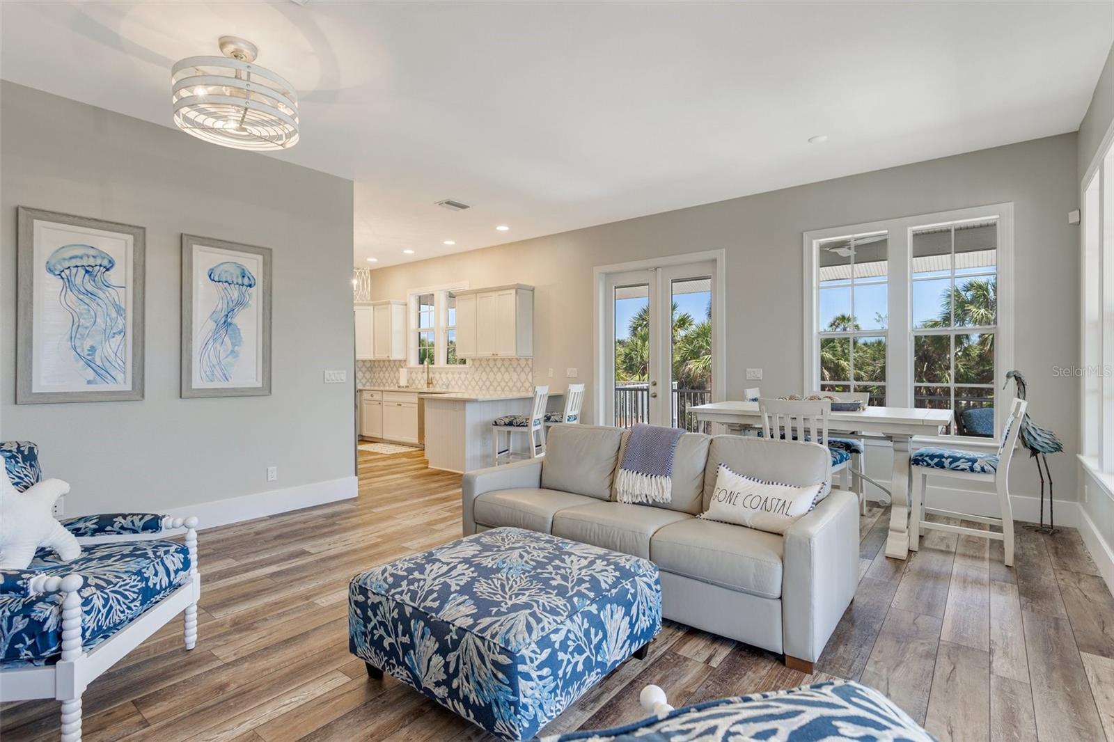 Image 19 of 56 For 32 Palm Drive