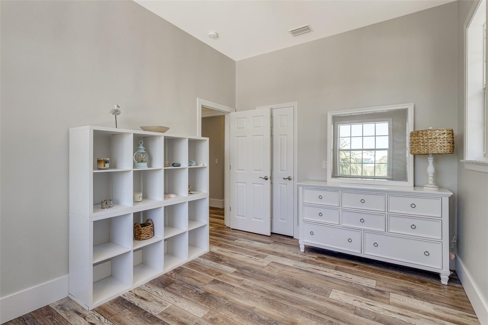 Image 23 of 56 For 32 Palm Drive