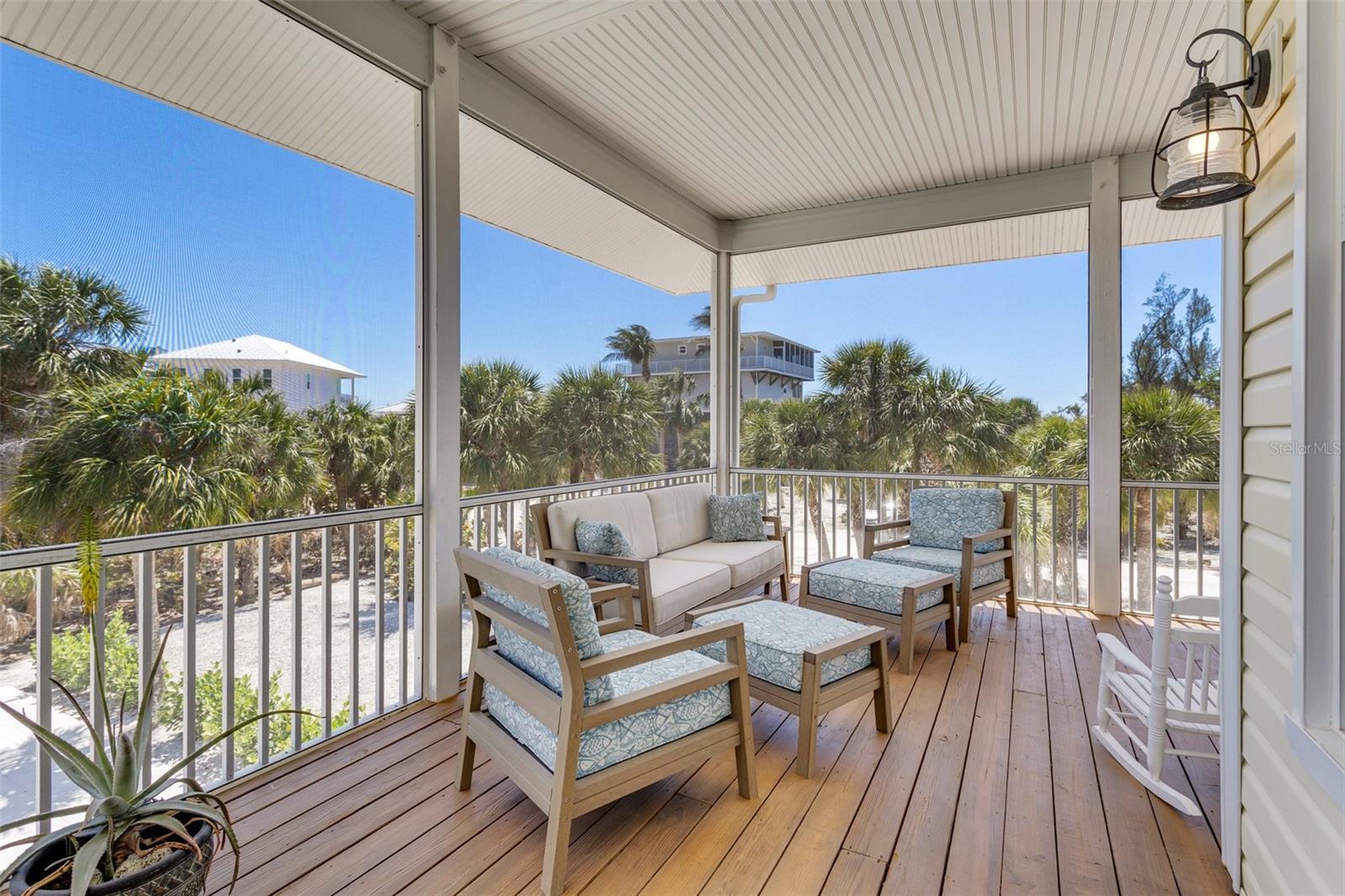 Image 36 of 56 For 32 Palm Drive