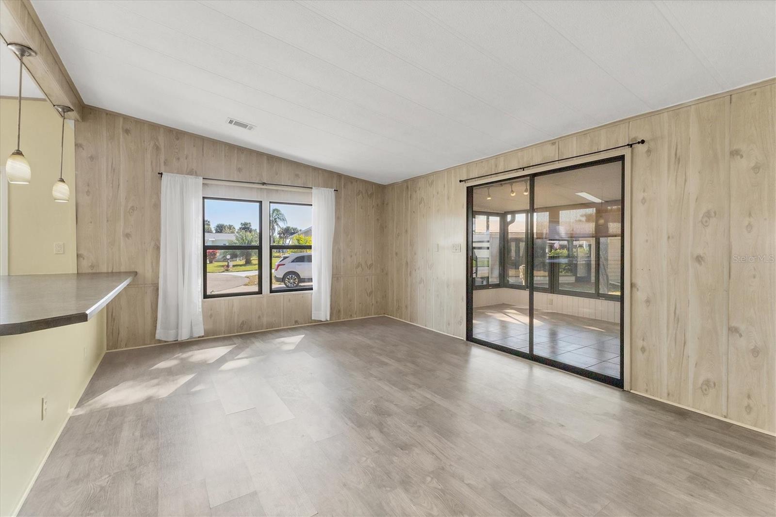 Image 14 of 58 For 804 Heathercreek Court