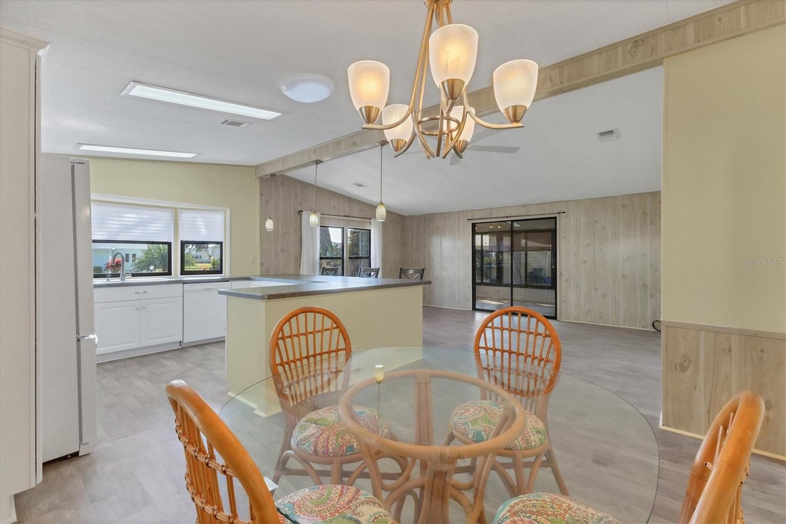 Image 19 of 58 For 804 Heathercreek Court