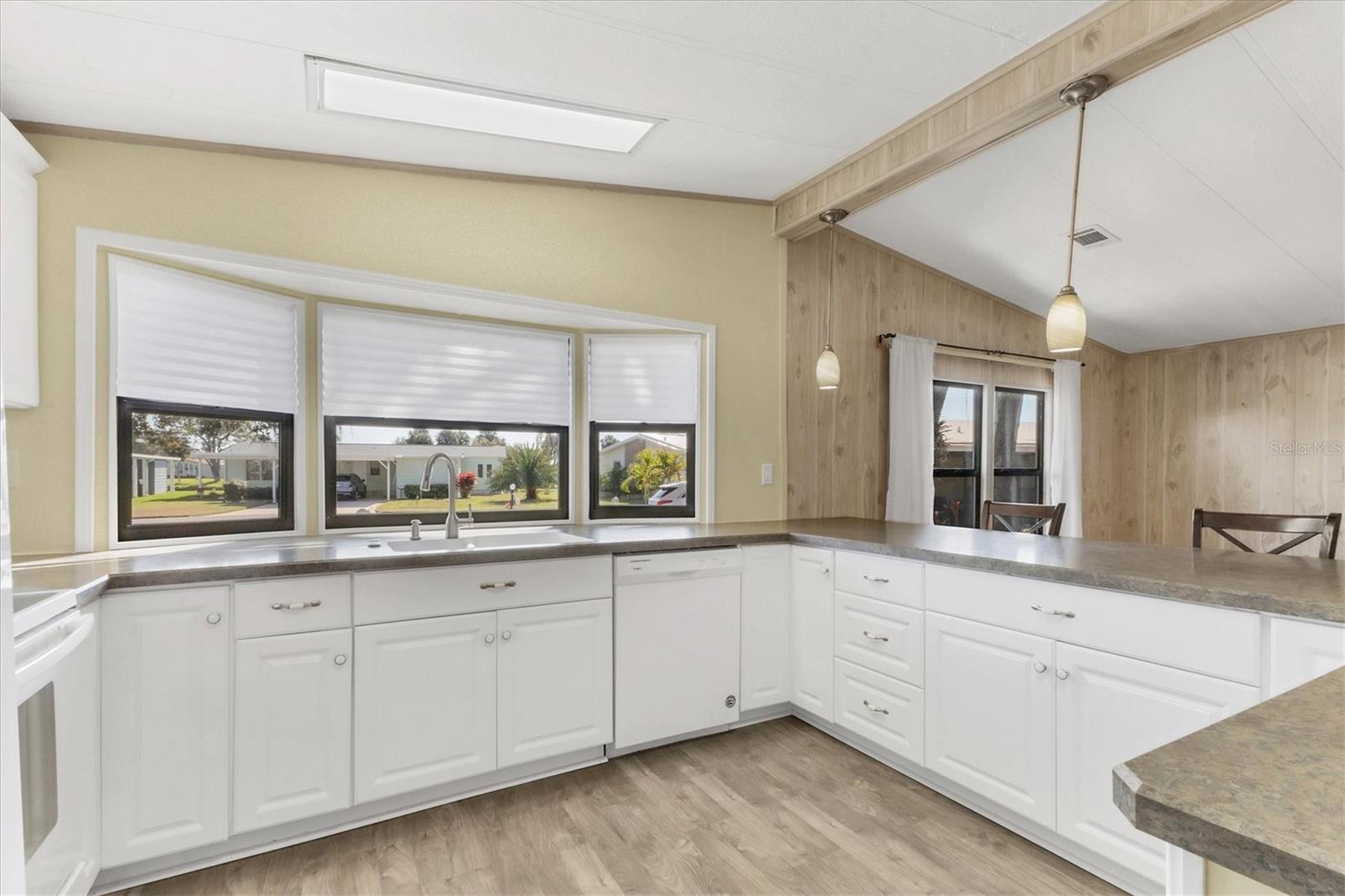 Image 22 of 58 For 804 Heathercreek Court