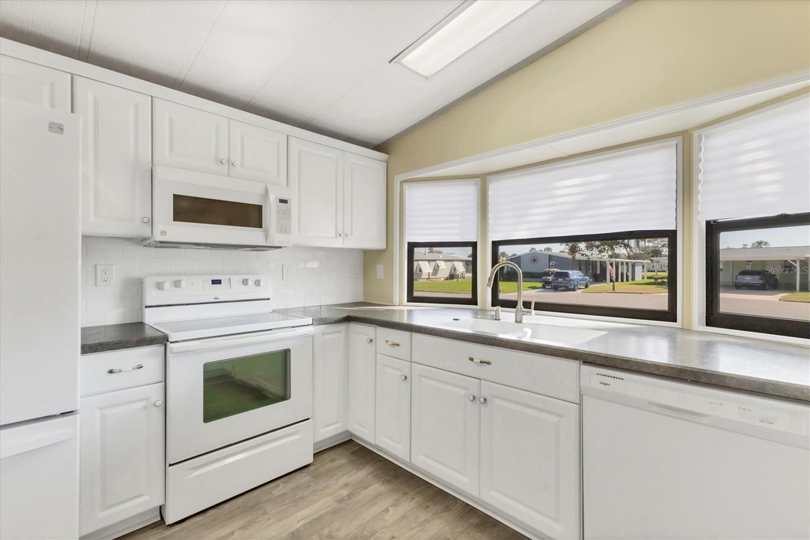 Image 23 of 58 For 804 Heathercreek Court