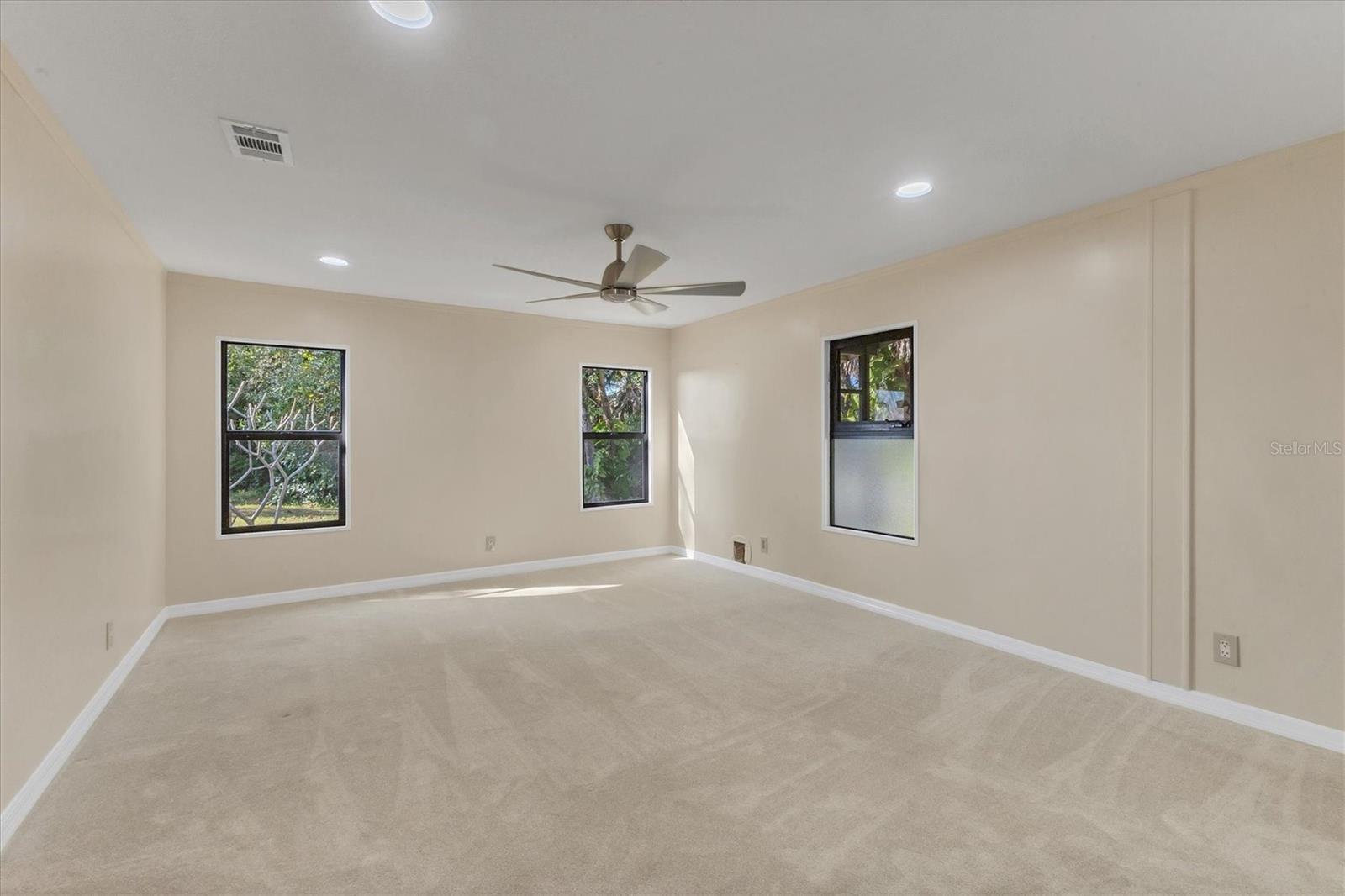 Image 27 of 58 For 804 Heathercreek Court