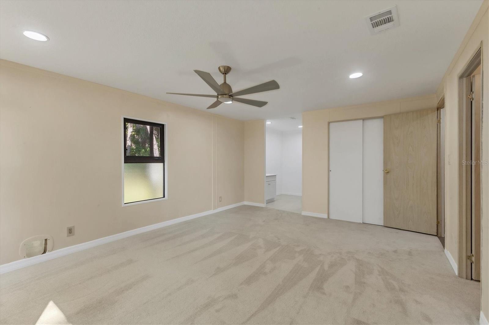 Image 29 of 58 For 804 Heathercreek Court