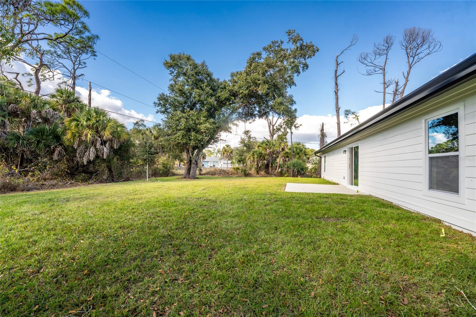 Listing photo id 36 for 5081 Chamberlain Boulevard