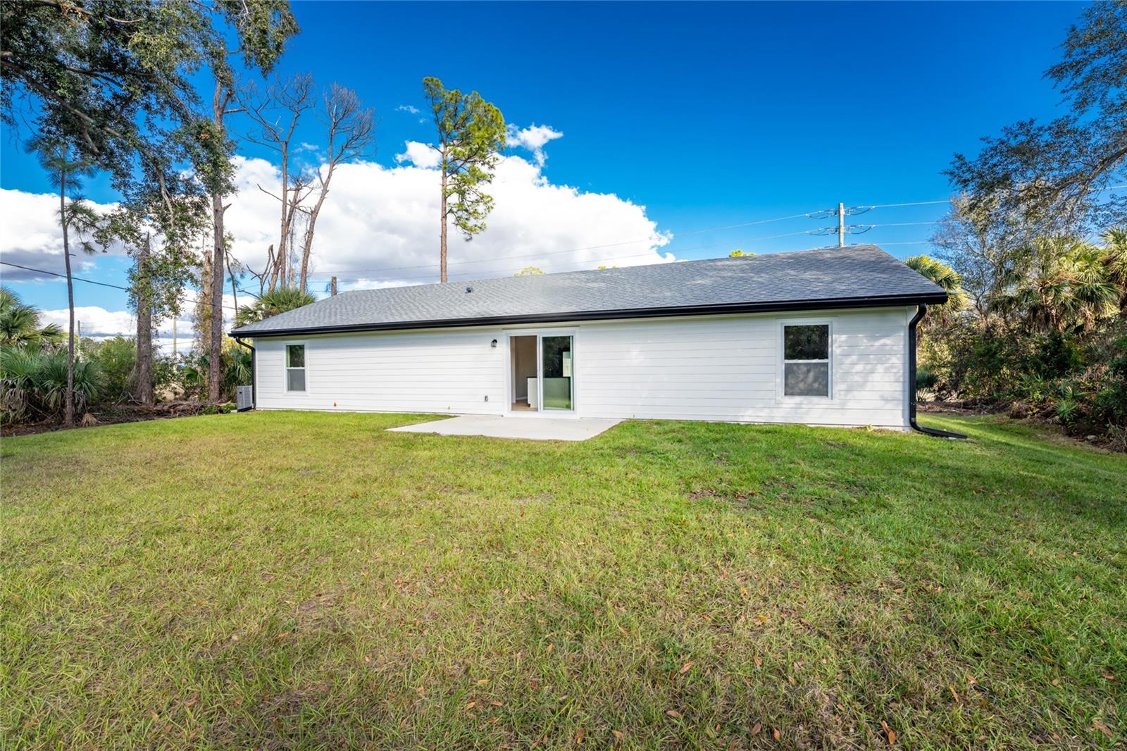 Listing photo id 37 for 5081 Chamberlain Boulevard