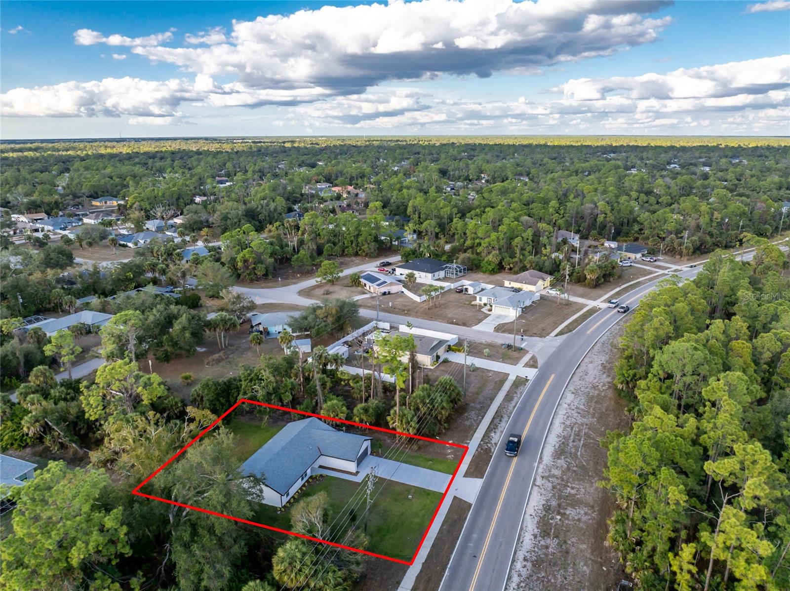 Listing photo id 48 for 5081 Chamberlain Boulevard