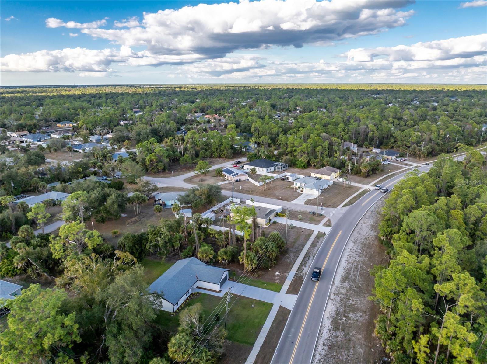 Listing photo id 49 for 5081 Chamberlain Boulevard