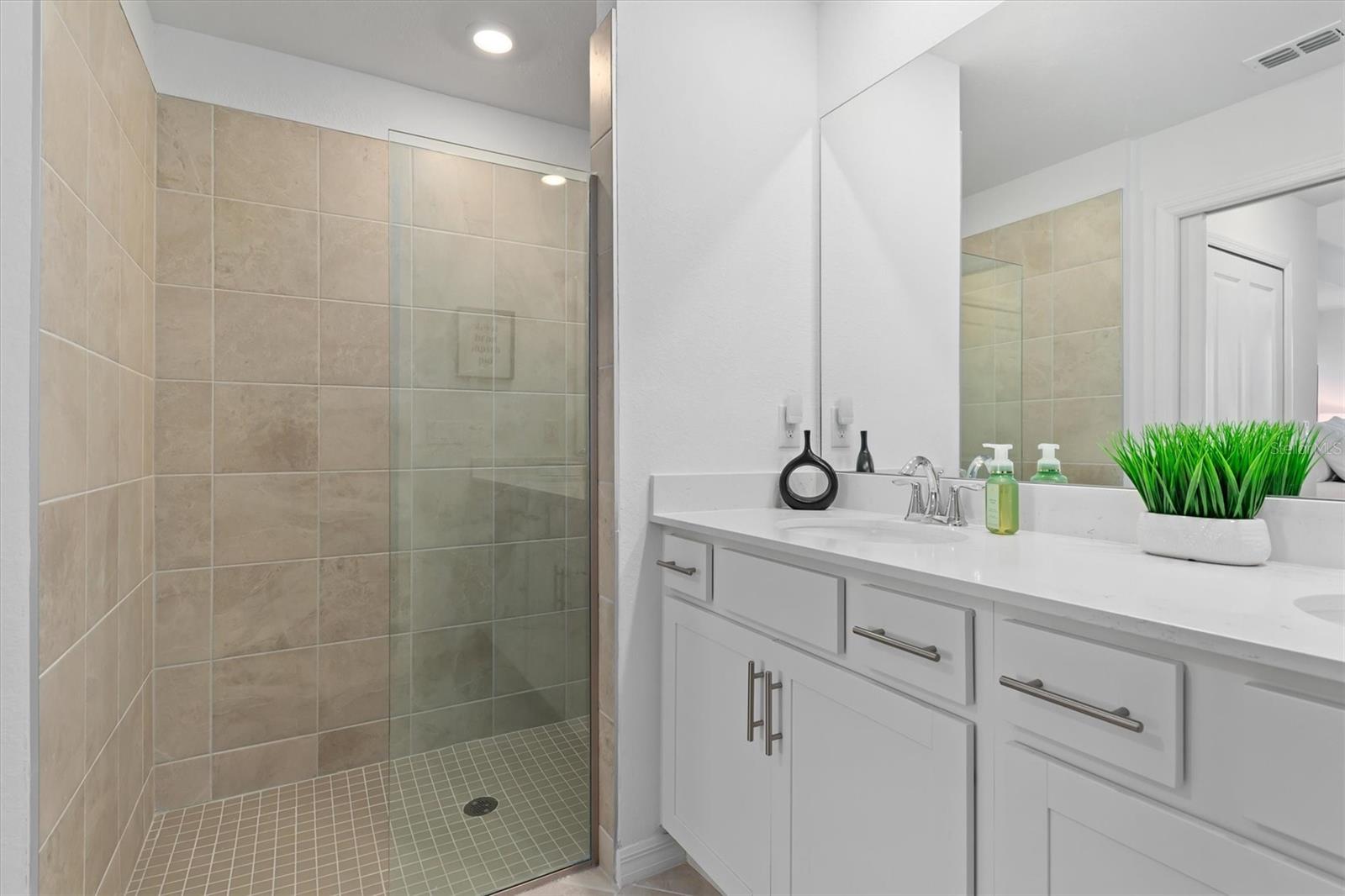 Image 22 of 54 For 12580 Galapagos Court 107