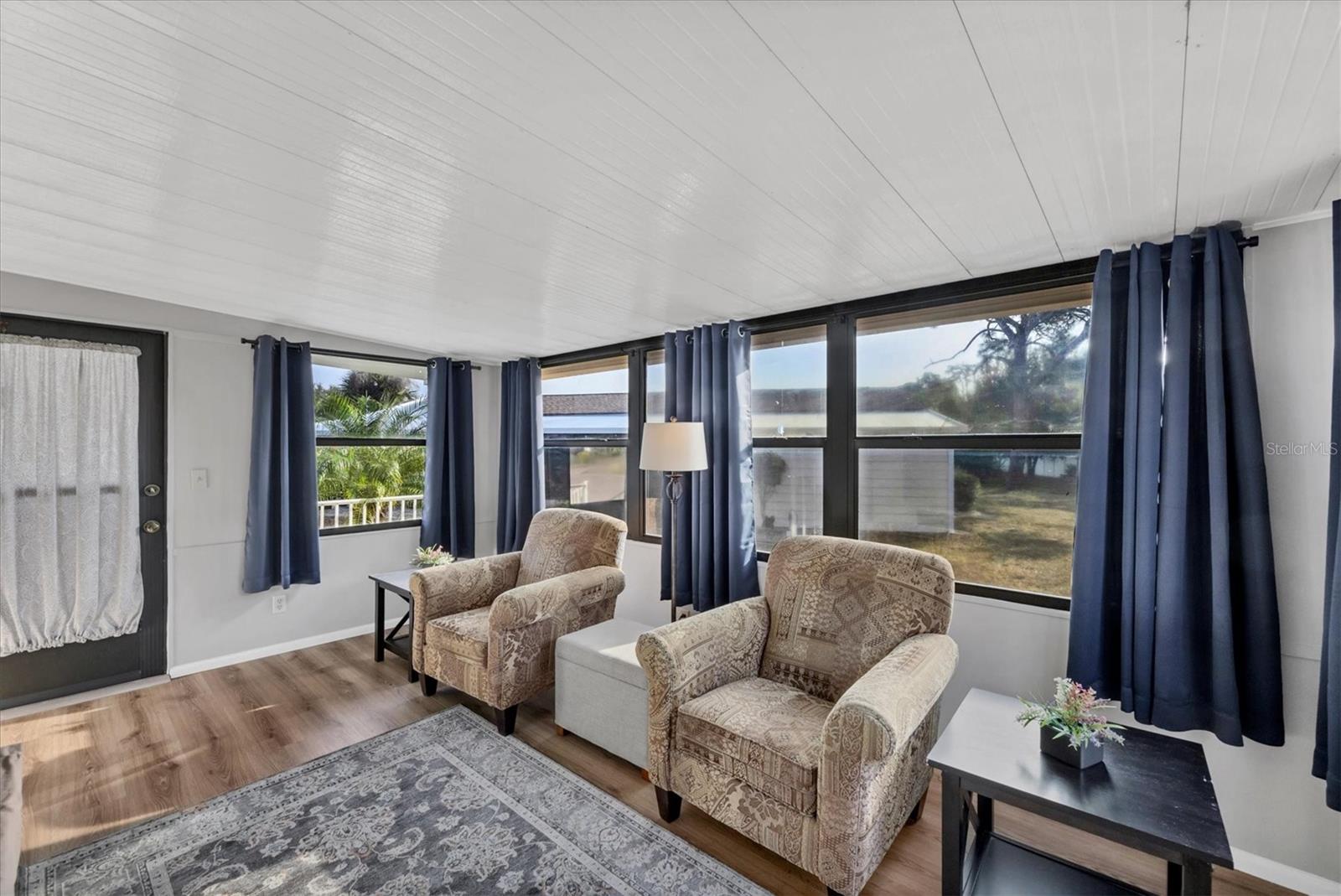 Image 12 of 54 For 753 Butterfield Circle