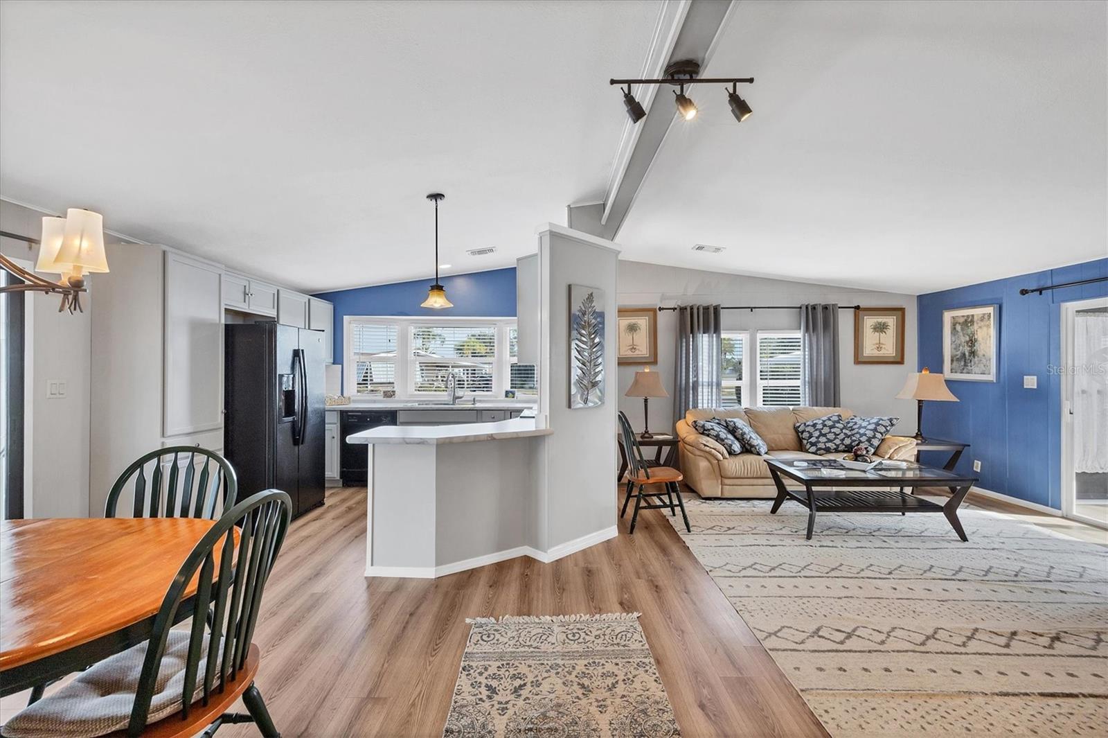 Image 15 of 54 For 753 Butterfield Circle