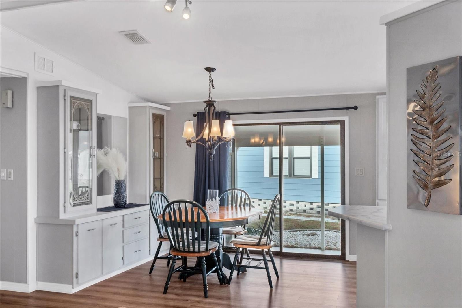 Image 16 of 54 For 753 Butterfield Circle