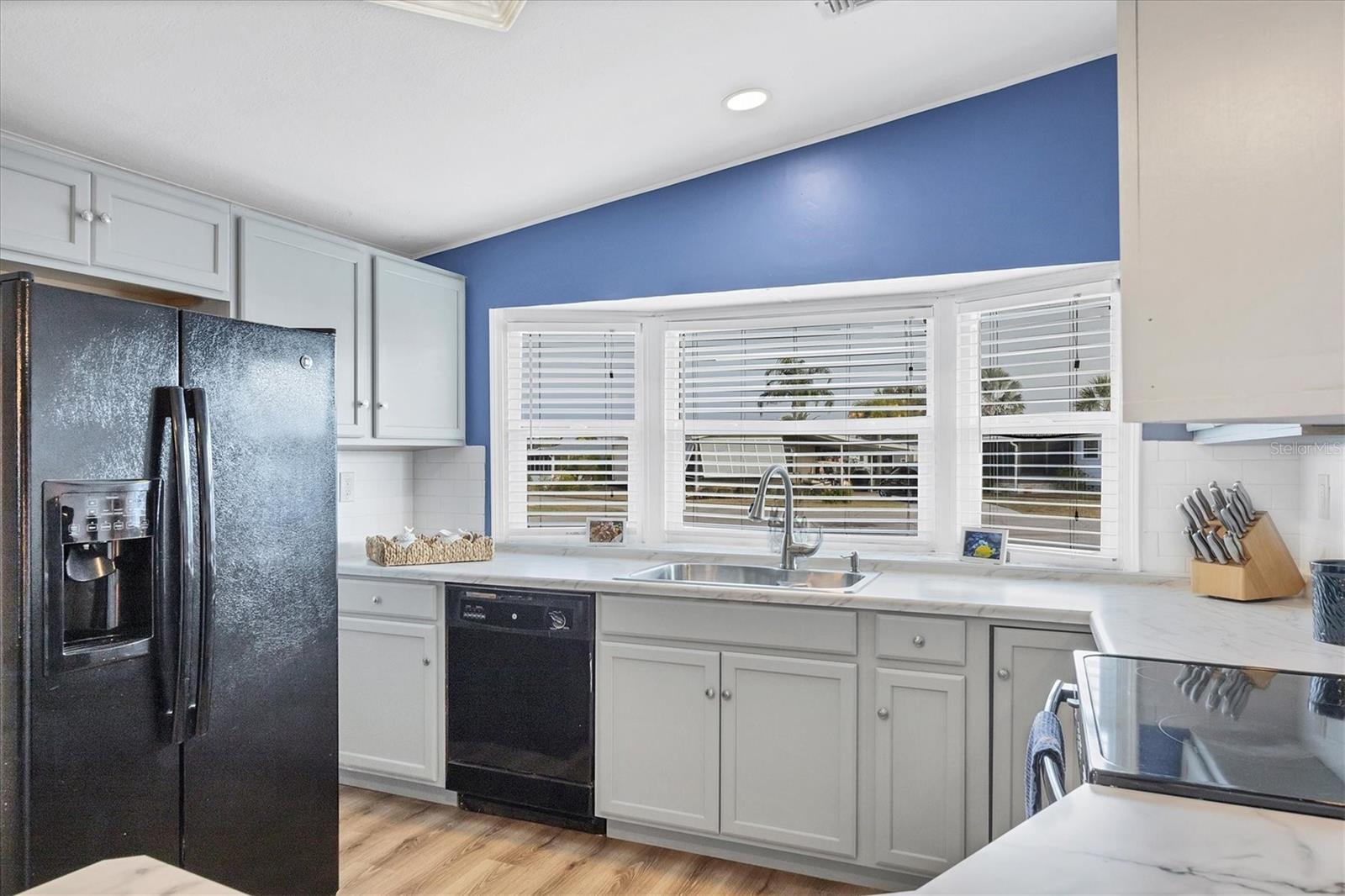 Image 21 of 54 For 753 Butterfield Circle