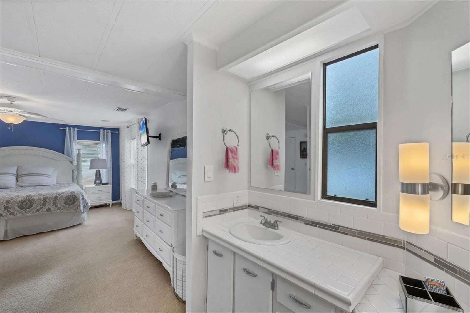 Image 28 of 54 For 753 Butterfield Circle