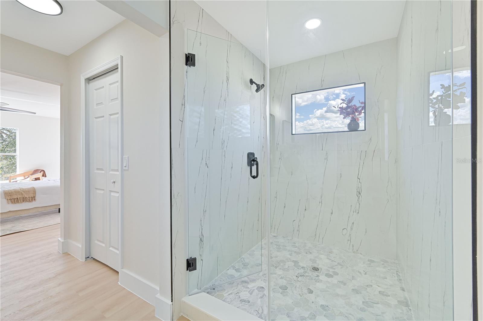 Image 26 of 46 For 14187 Barnwood Lane