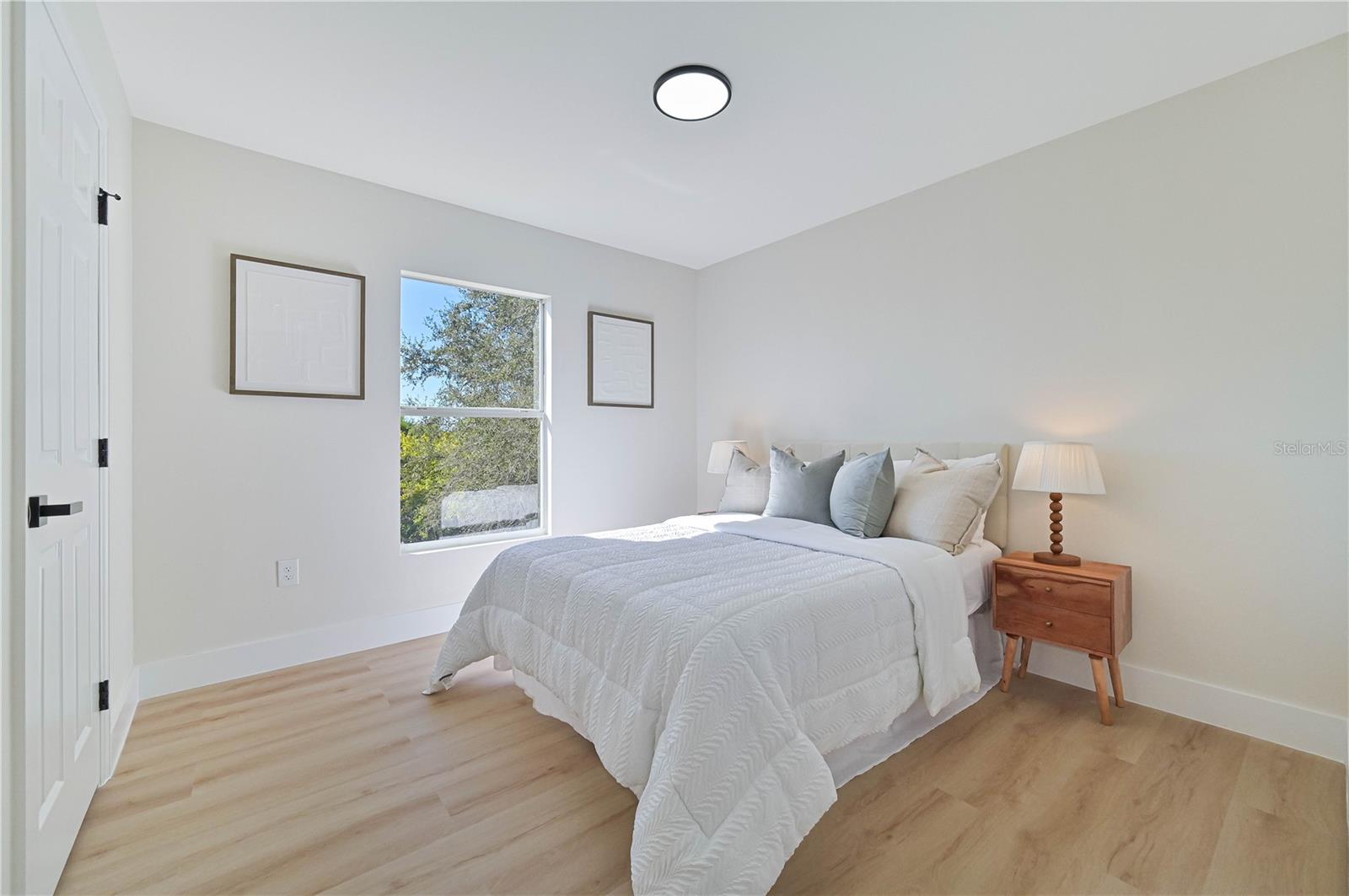 Image 27 of 46 For 14187 Barnwood Lane