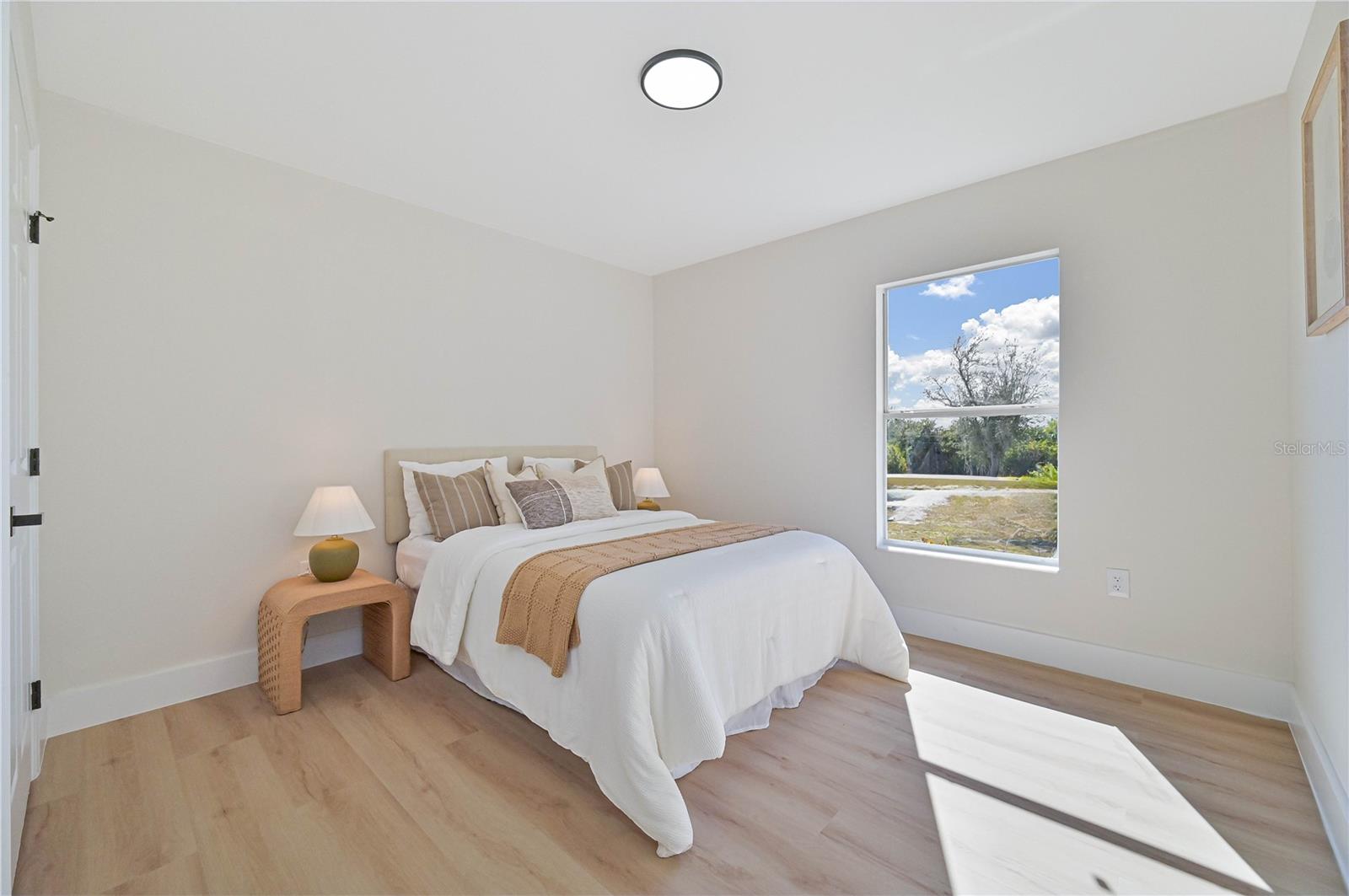 Image 29 of 46 For 14187 Barnwood Lane