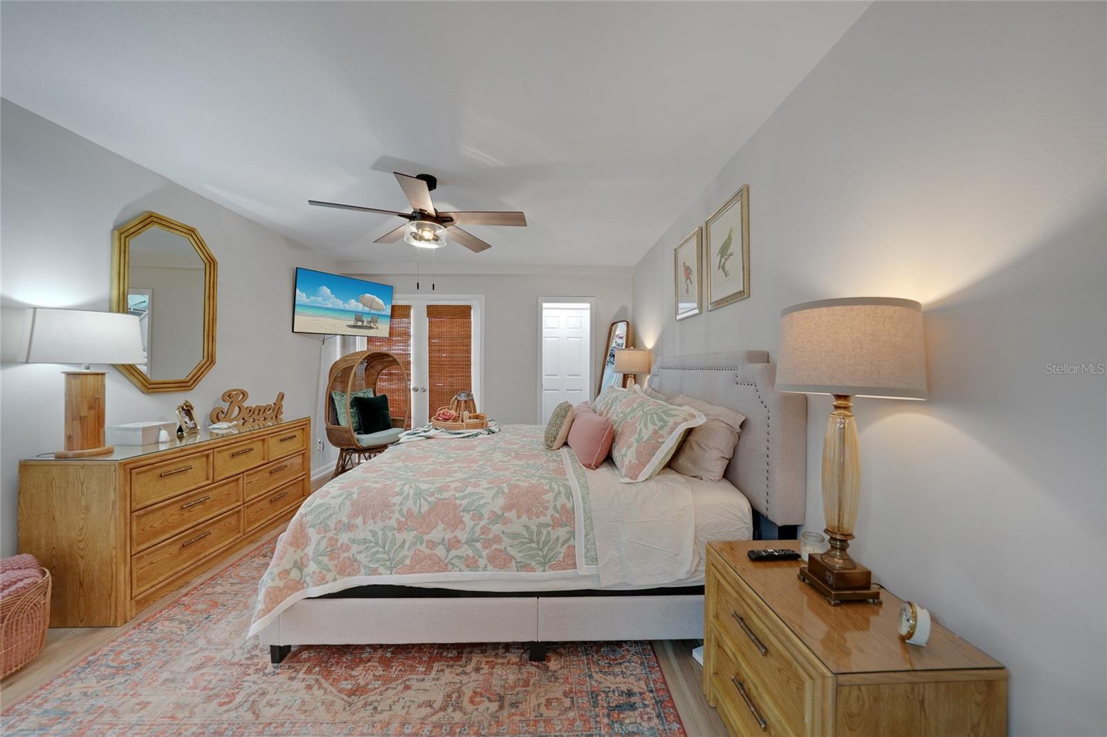 Image 14 of 46 For 1591 Beach Road 202