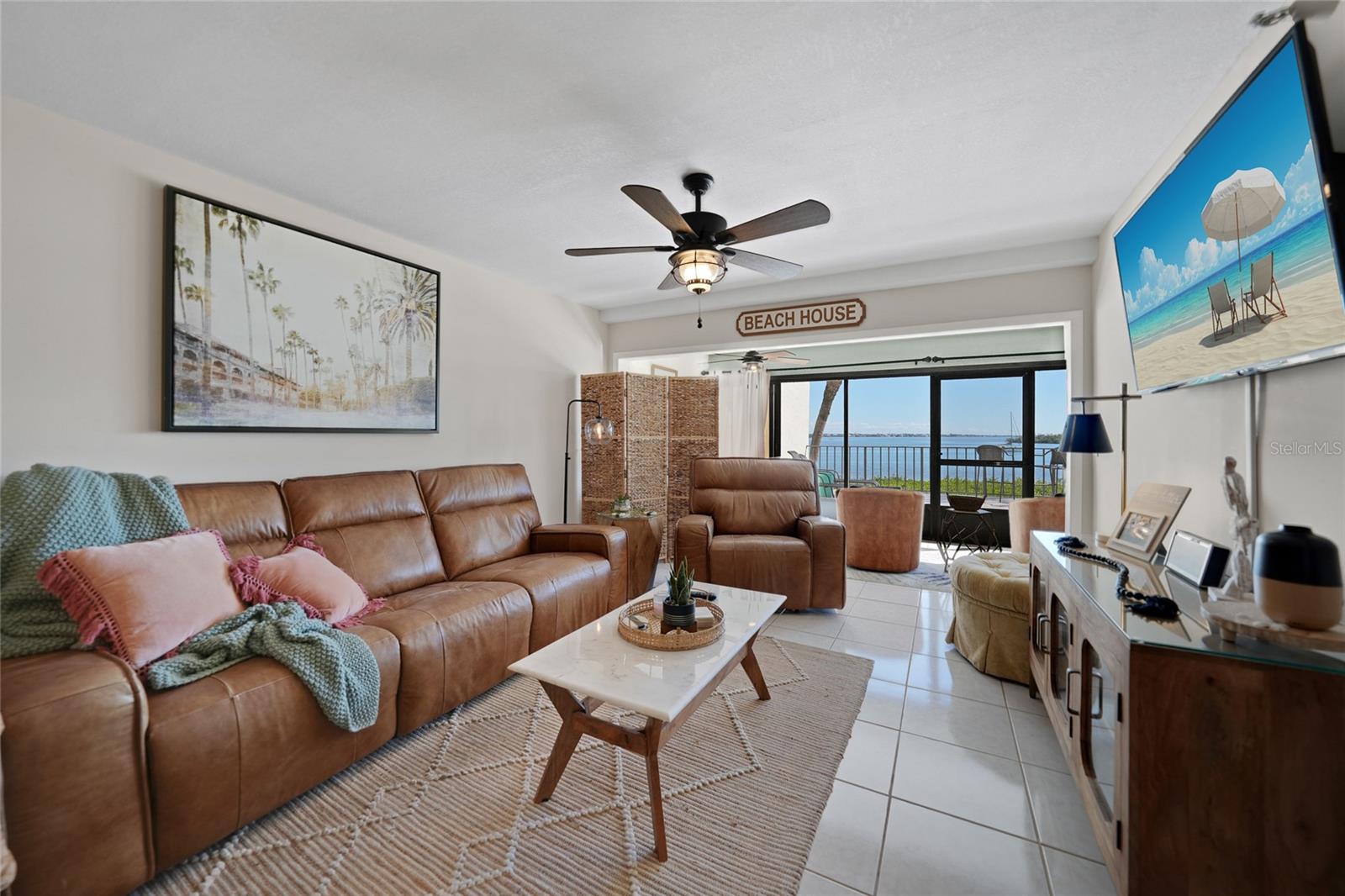 Image 5 of 46 For 1591 Beach Road 202