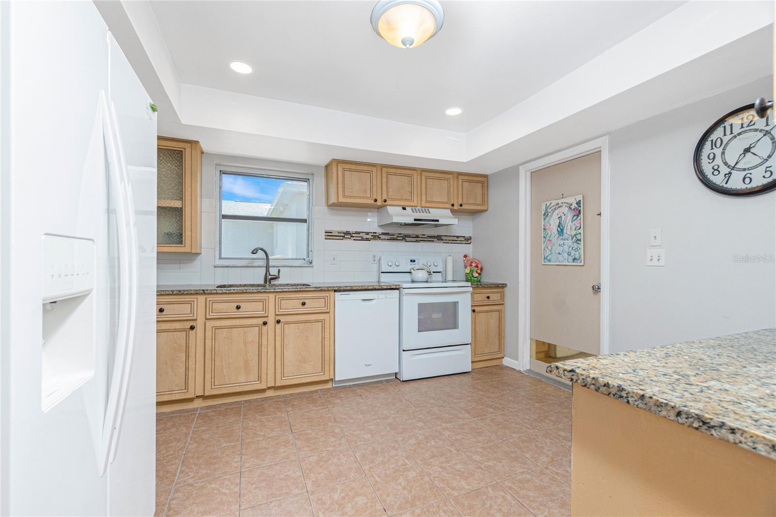 Image 12 of 59 For 113 Annapolis Lane