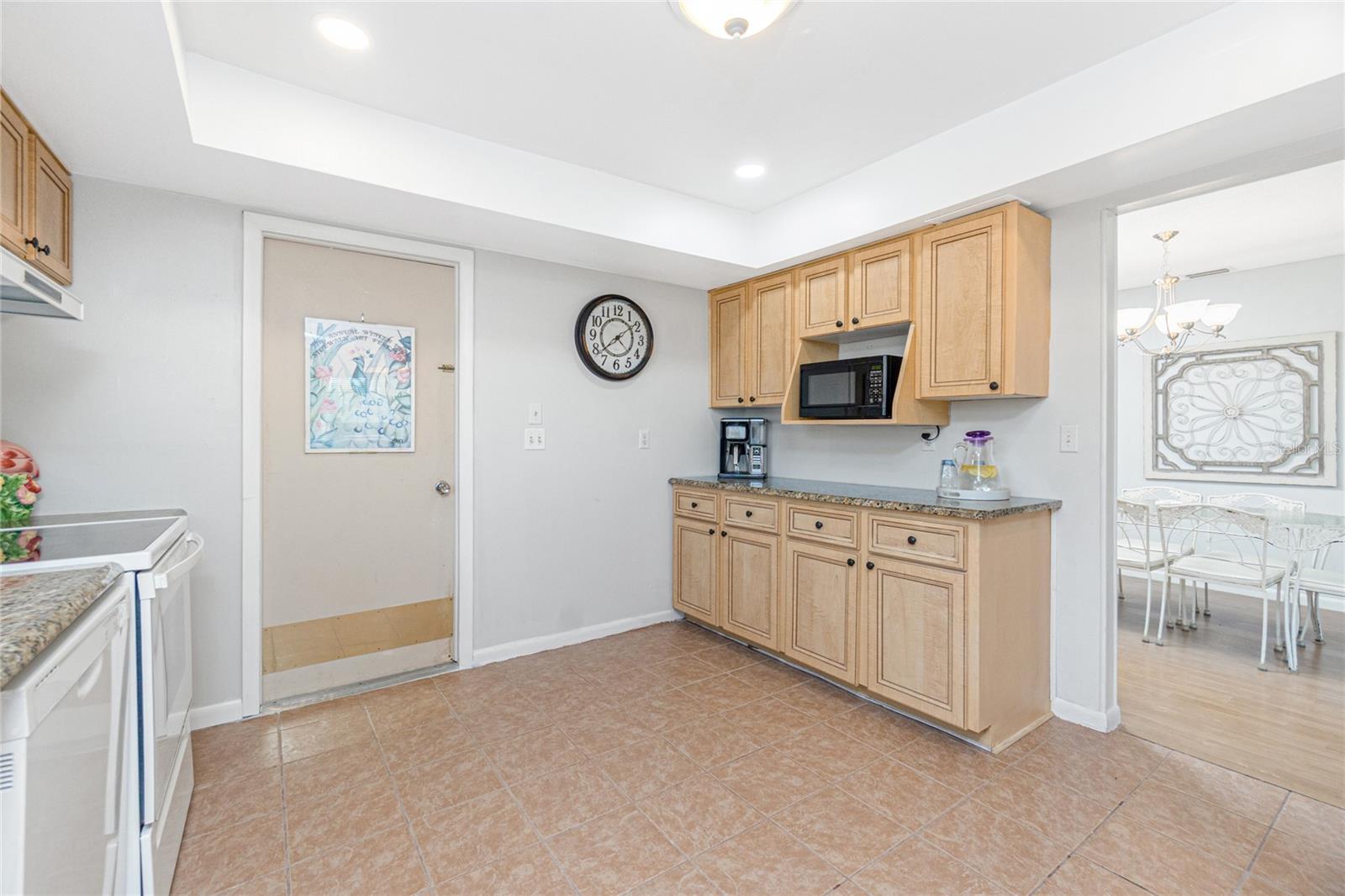 Image 18 of 59 For 113 Annapolis Lane