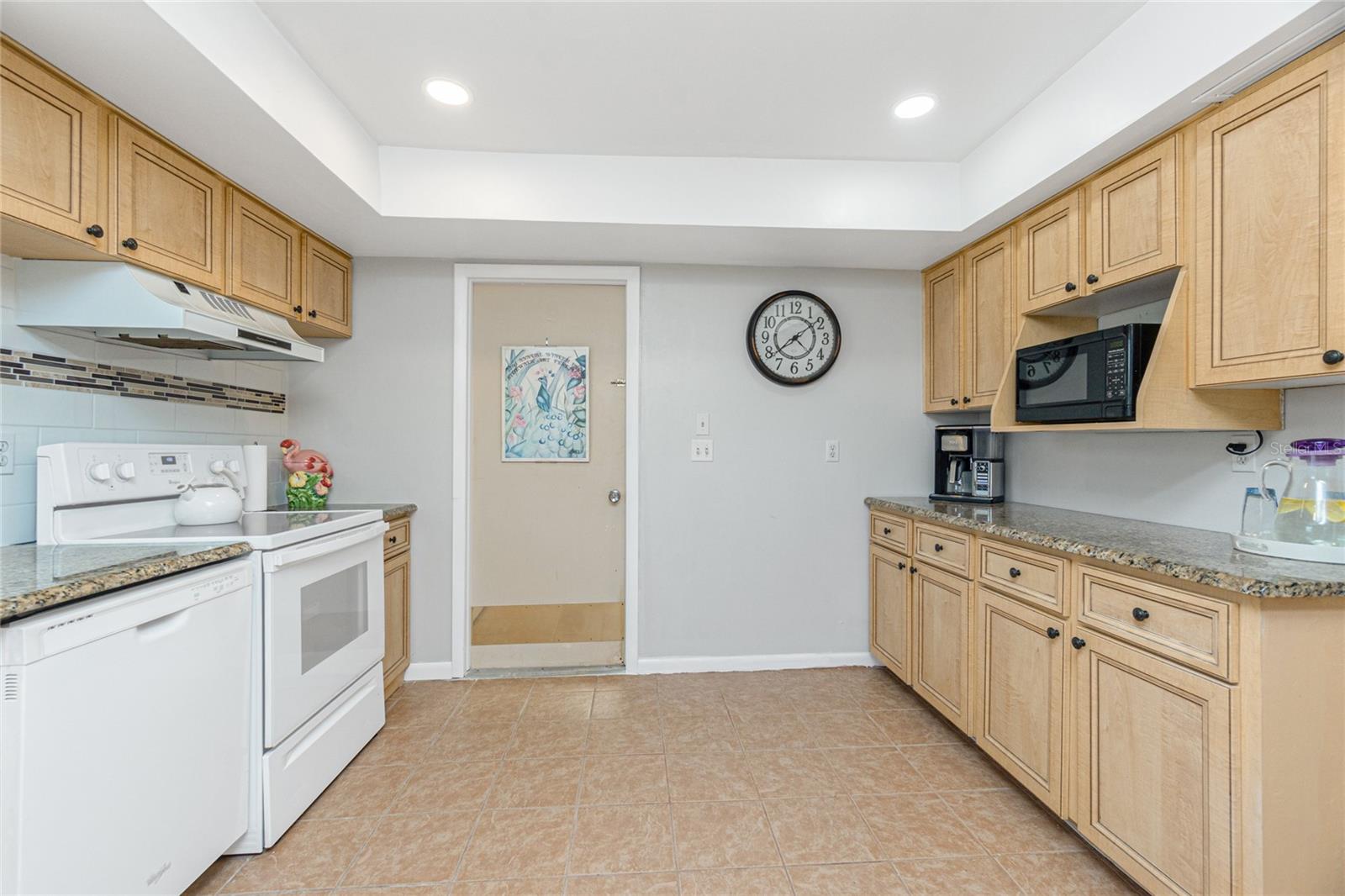 Image 20 of 59 For 113 Annapolis Lane