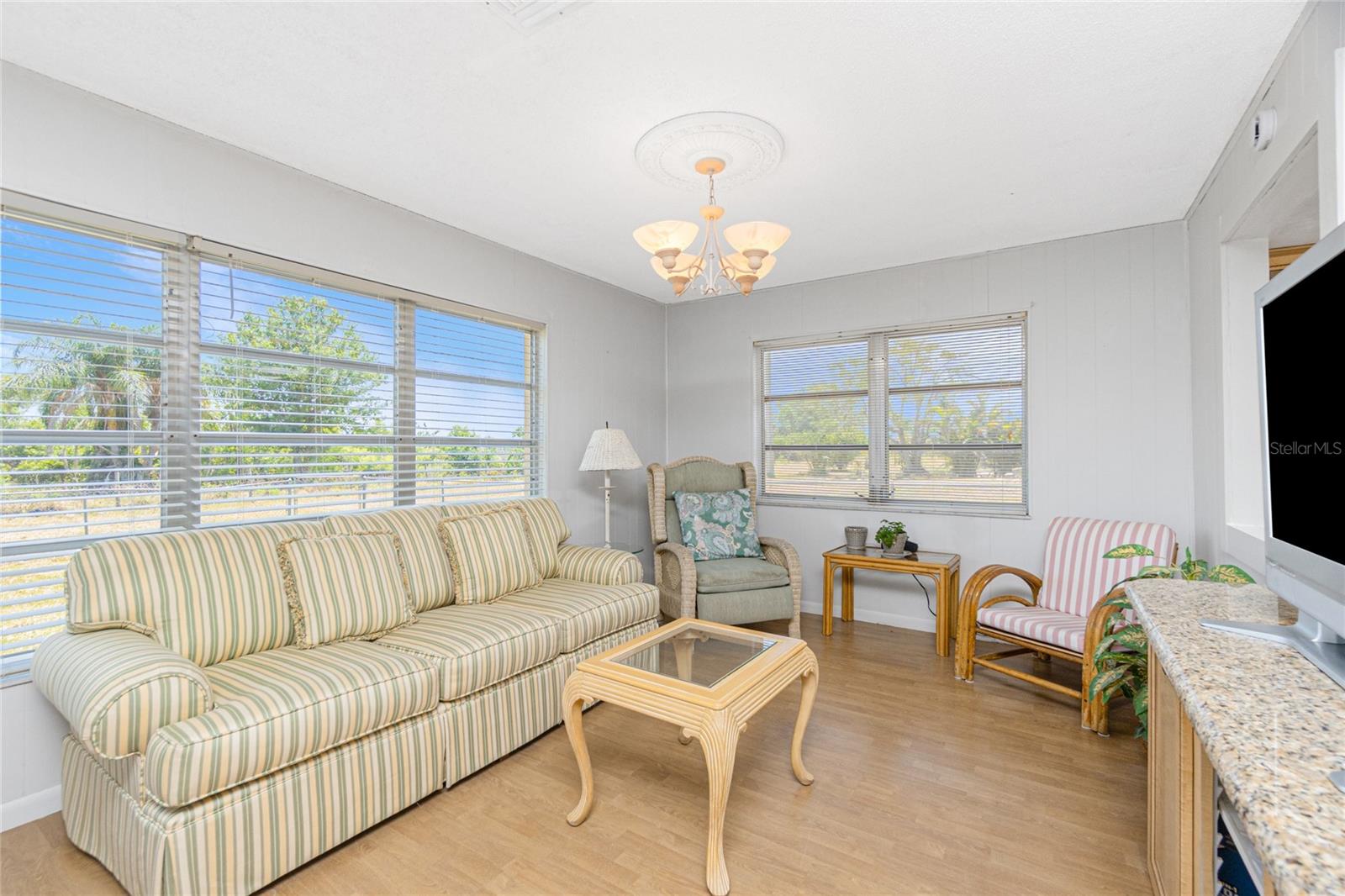 Image 23 of 59 For 113 Annapolis Lane