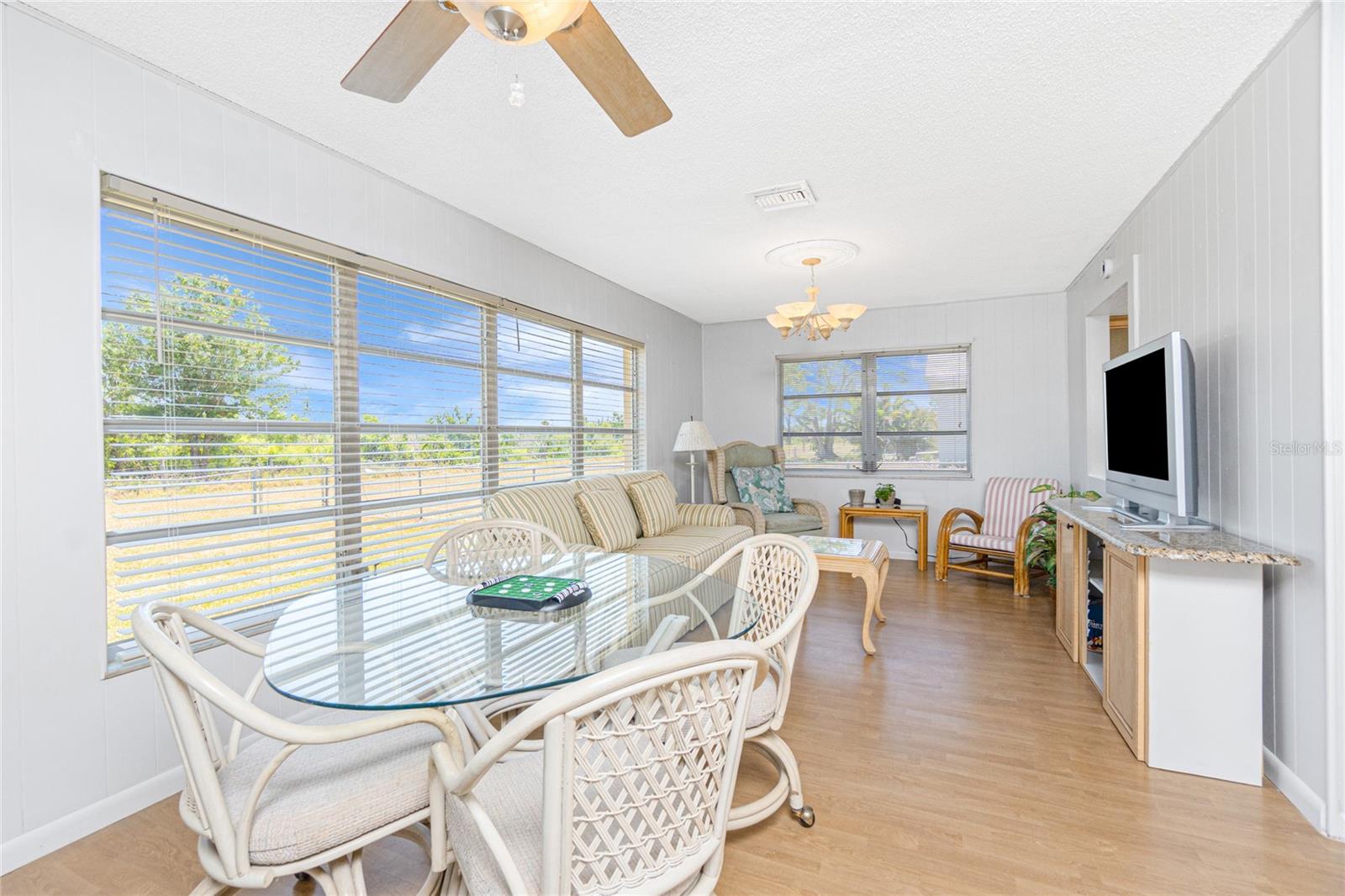 Image 24 of 59 For 113 Annapolis Lane