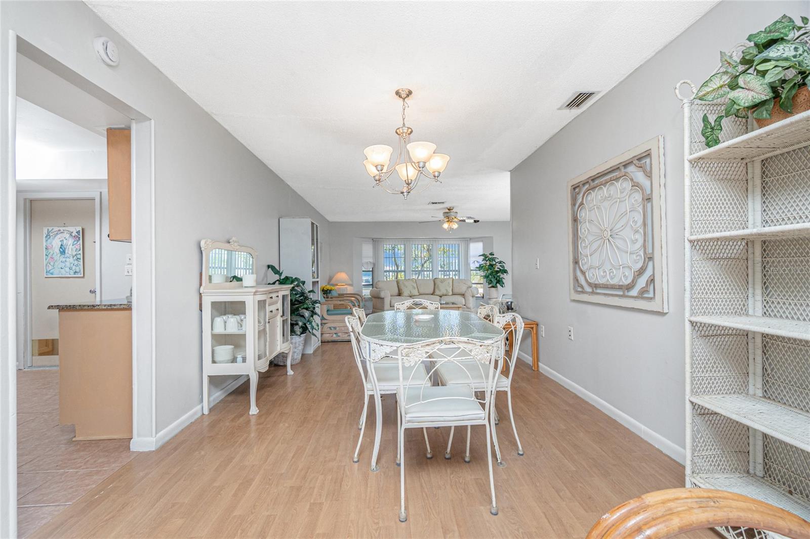 Image 28 of 59 For 113 Annapolis Lane