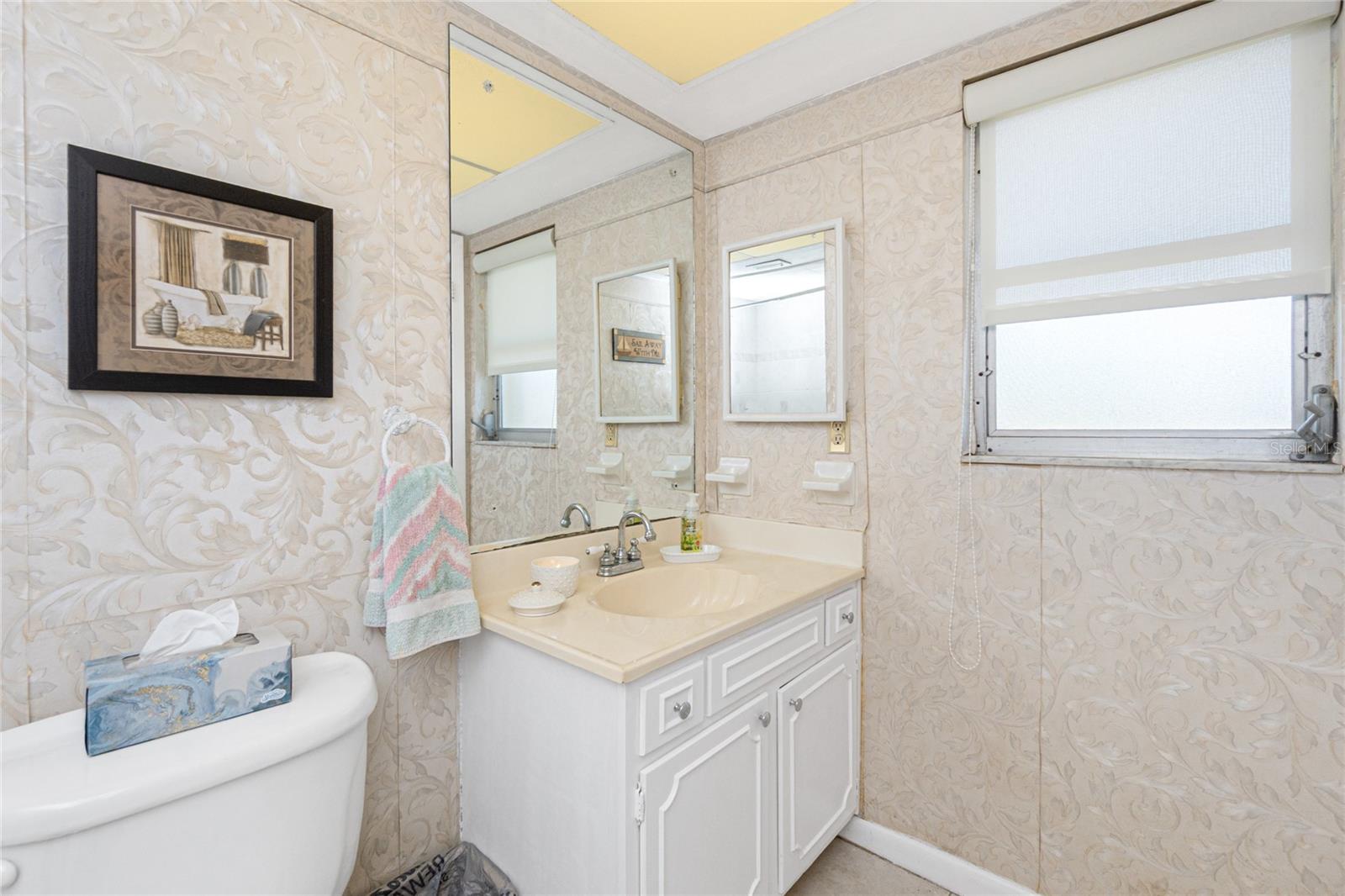 Image 34 of 59 For 113 Annapolis Lane