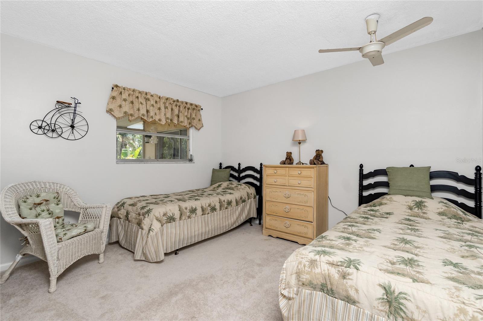 Image 38 of 59 For 113 Annapolis Lane