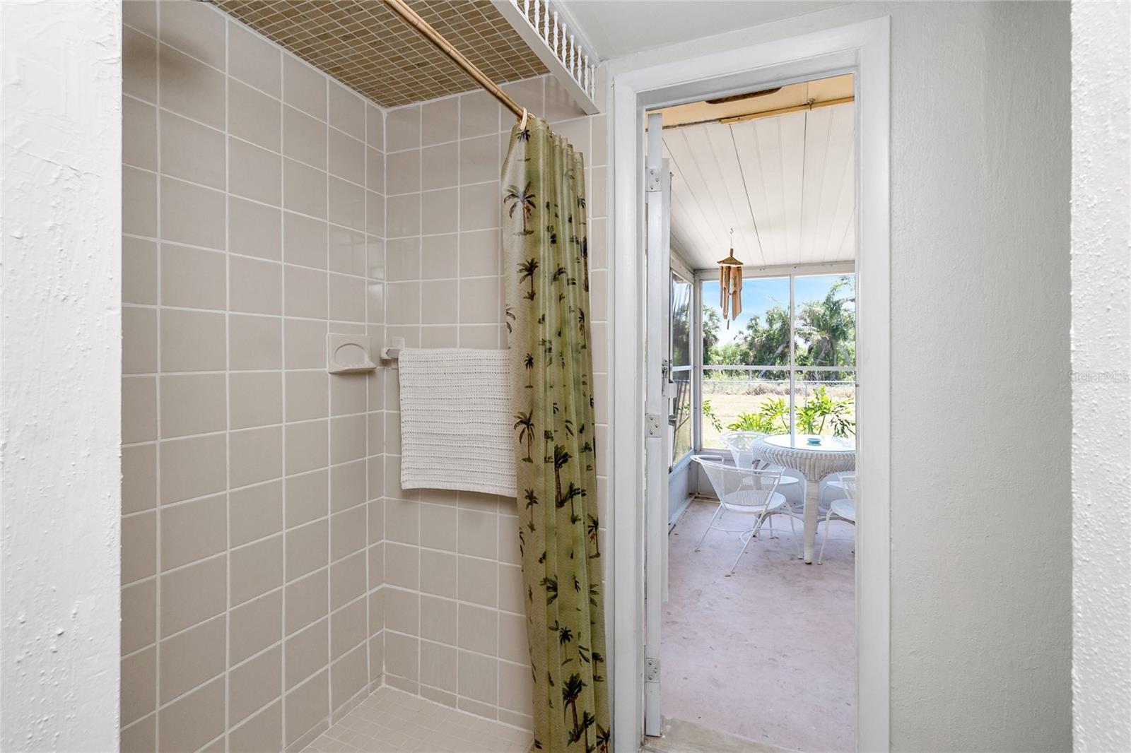 Image 42 of 59 For 113 Annapolis Lane