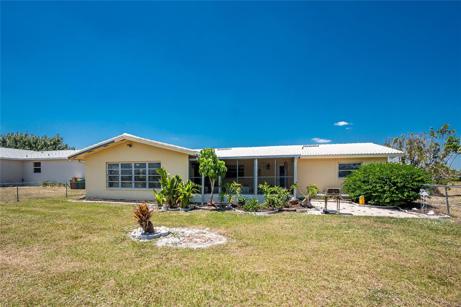 Image 46 of 59 For 113 Annapolis Lane