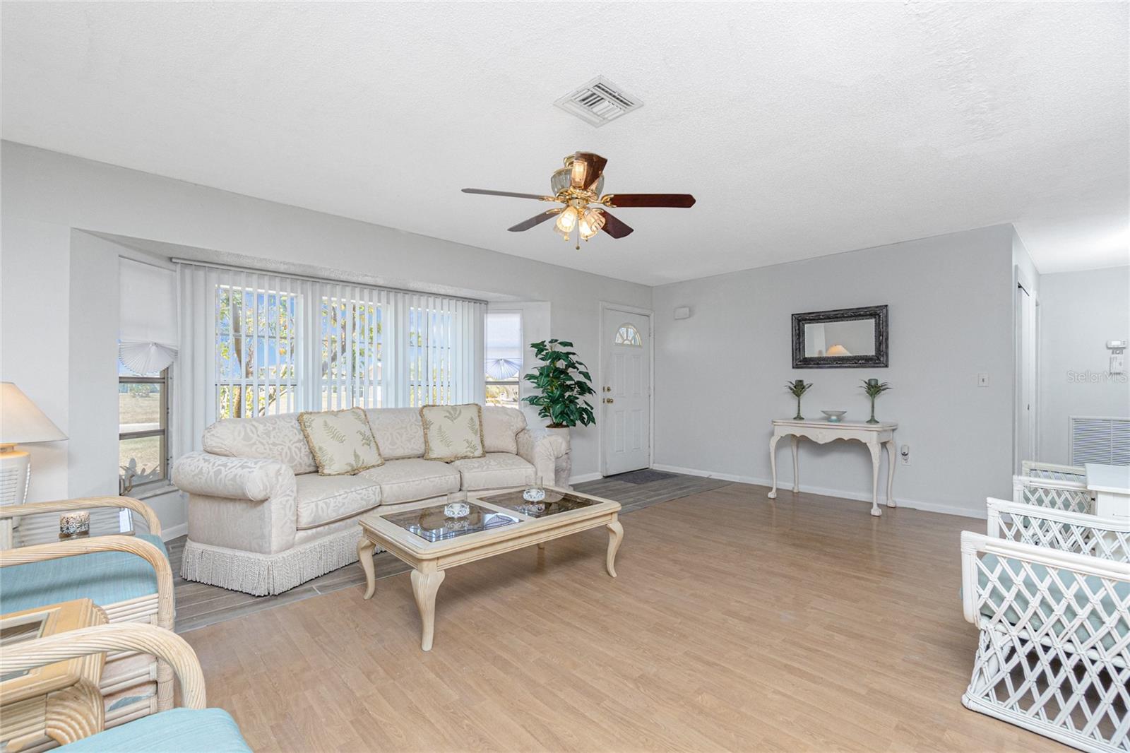 Image 6 of 59 For 113 Annapolis Lane