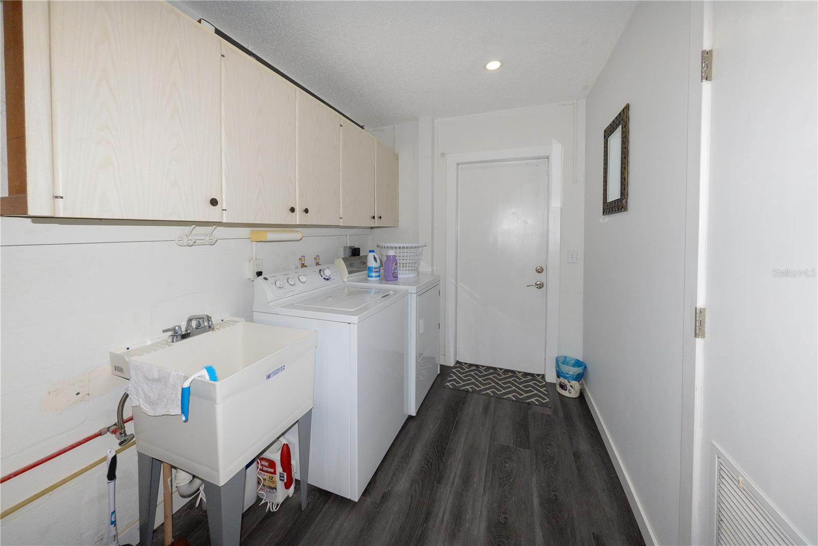 Image 29 of 33 For 7346 Bargello Street