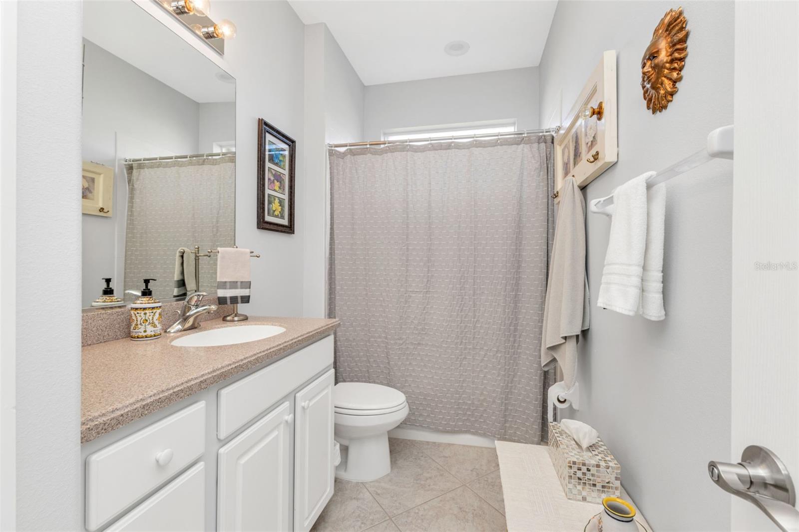 Image 22 of 41 For 895 Clear Lake Drive