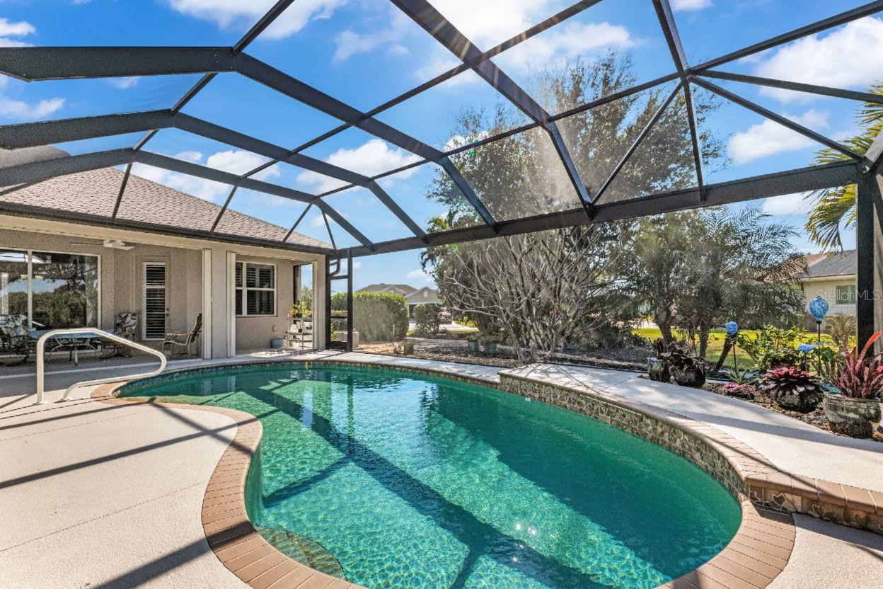 Image 25 of 41 For 895 Clear Lake Drive