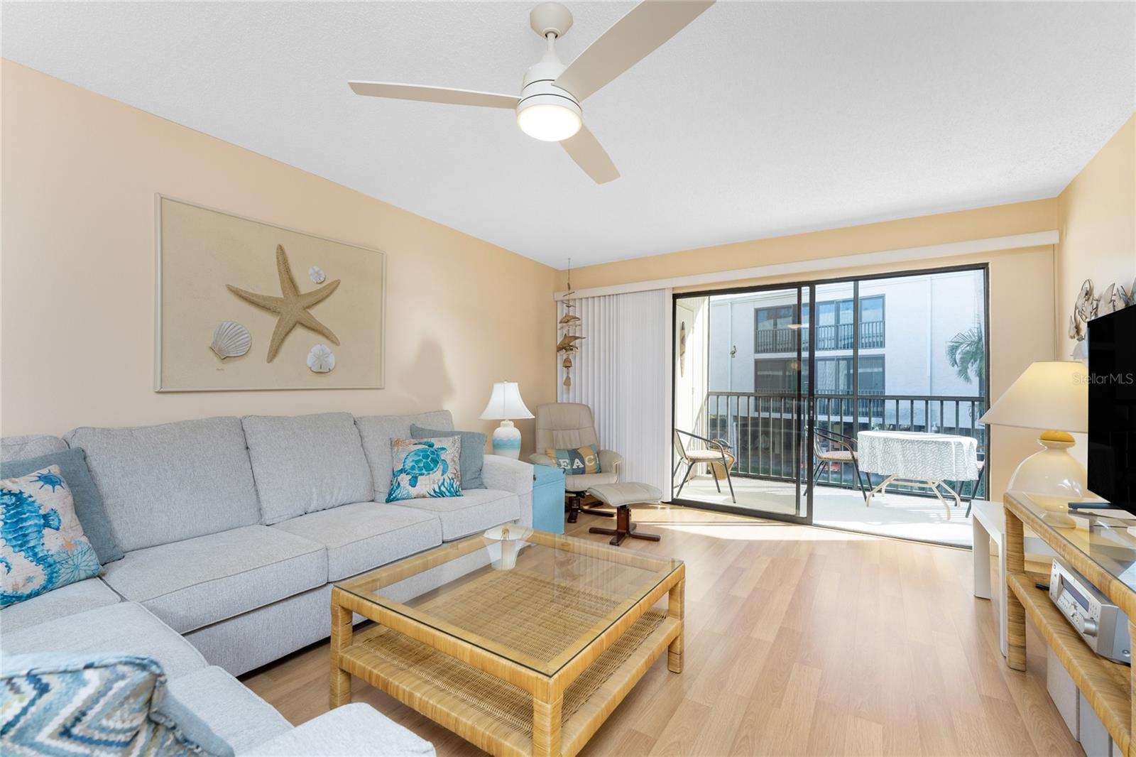 Image 10 of 58 For 2700 Beach Road E107