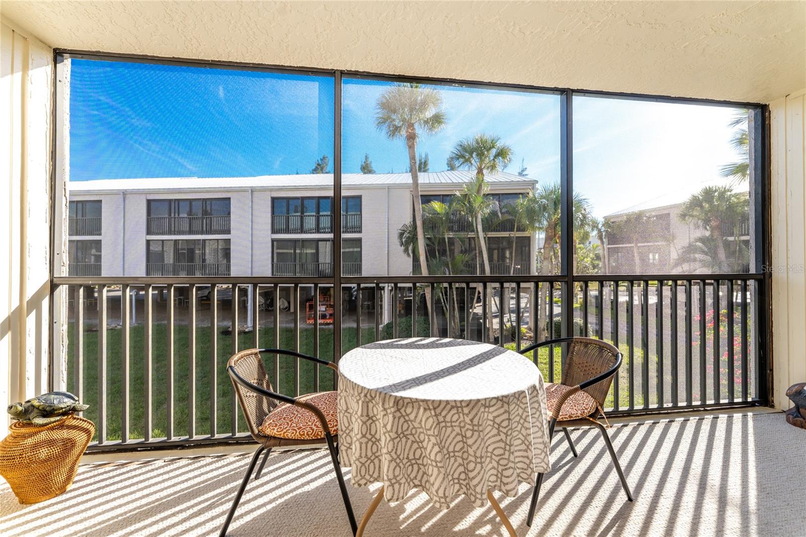 Image 13 of 58 For 2700 Beach Road E107