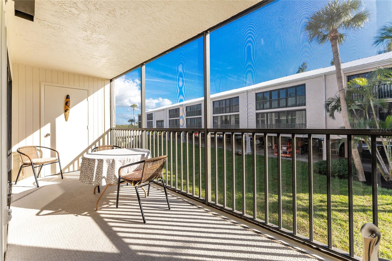 Image 15 of 58 For 2700 Beach Road E107