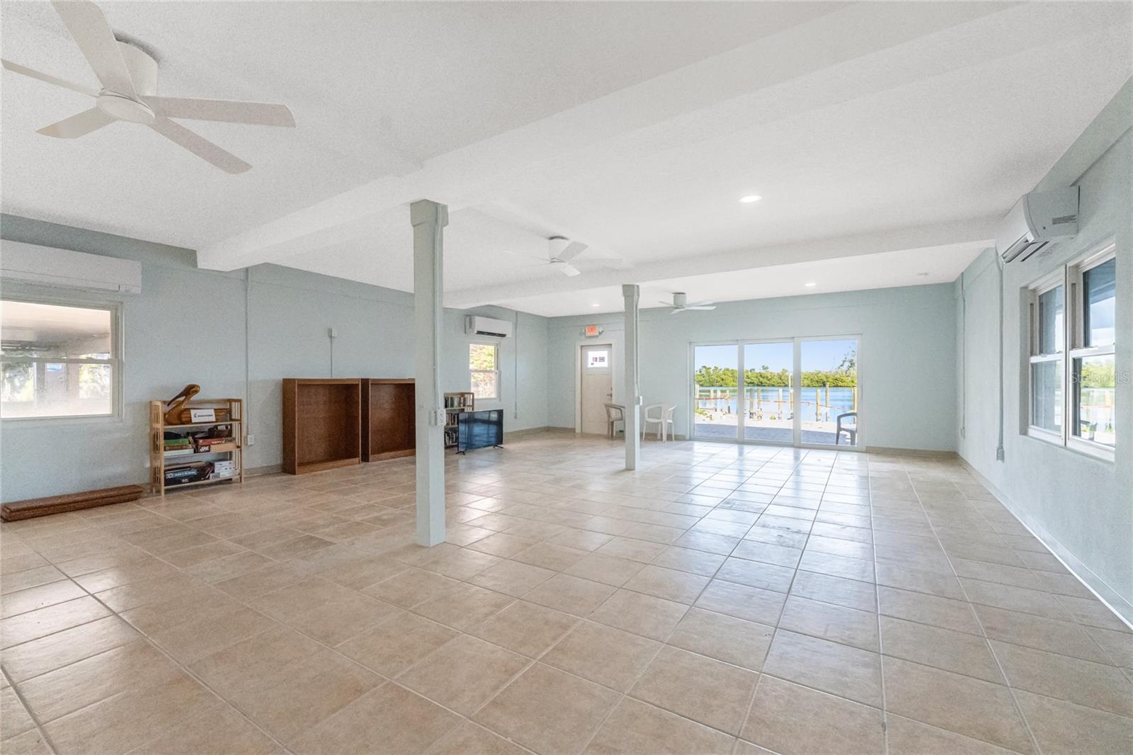 Image 54 of 58 For 2700 Beach Road E107