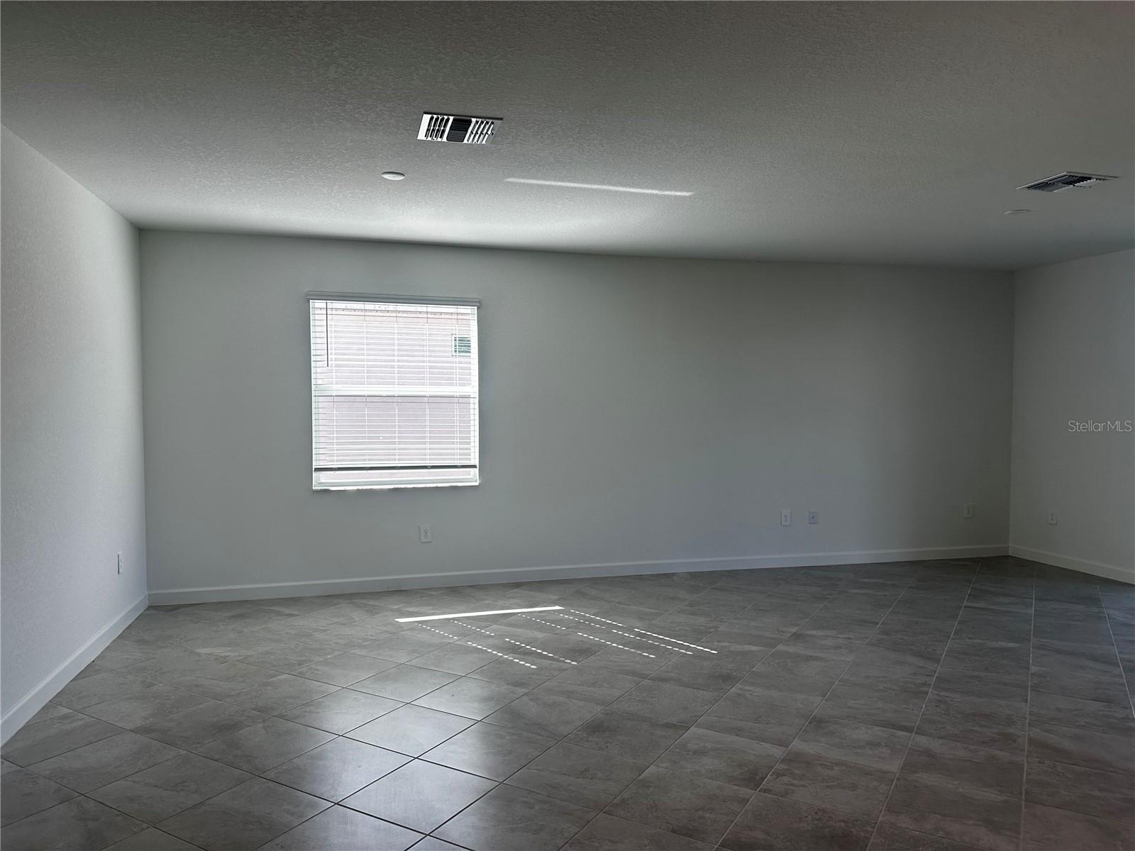 Image 7 of 12 For 8092 Saint Kitts Circle