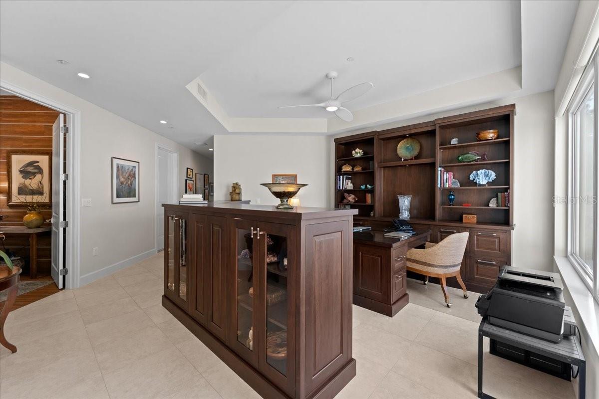 Image 12 of 65 For 2708 Beach Road 2