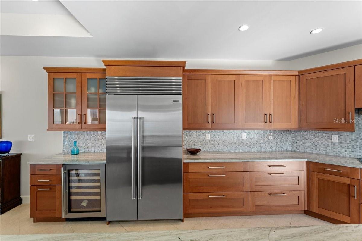 Image 18 of 65 For 2708 Beach Road 2