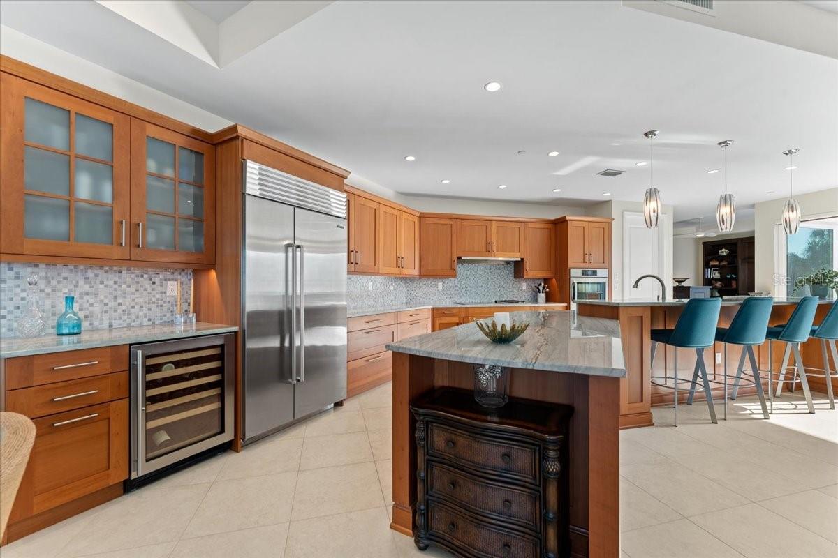 Image 19 of 65 For 2708 Beach Road 2