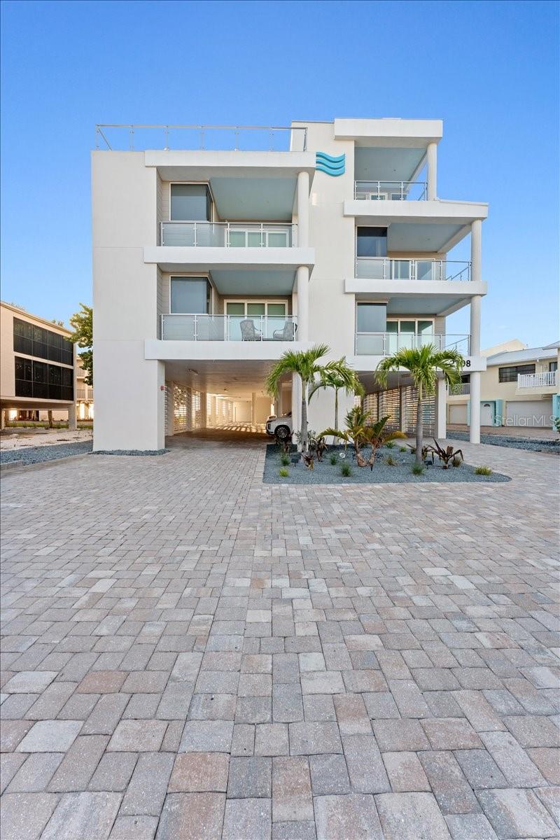 Image 2 of 65 For 2708 Beach Road 2